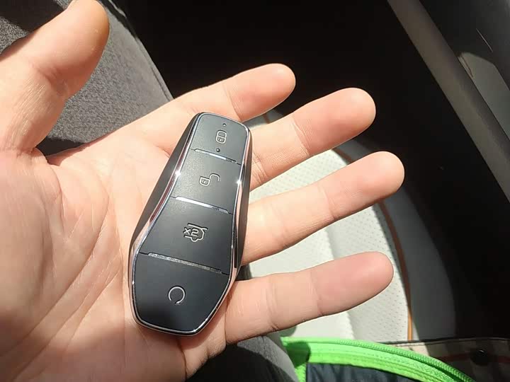 BYD Qin Plus, 2023 — фото 9 из 9
