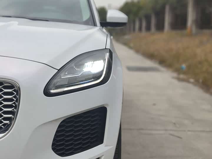 Jaguar E-Pace, 2022 — фото 9 из 9
