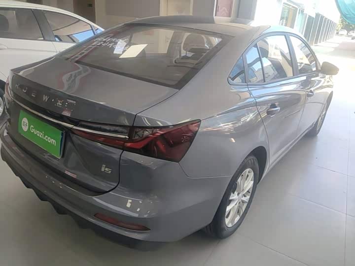 Roewe i5, 2026 — фото 7 из 9
