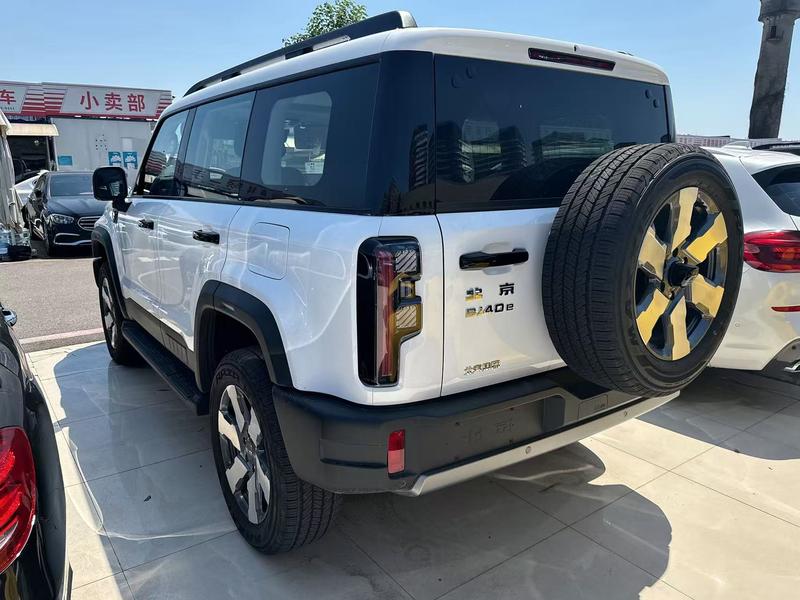 BAIC Beijing BJ40 Hybrid, 2026 — фото 4 из 12