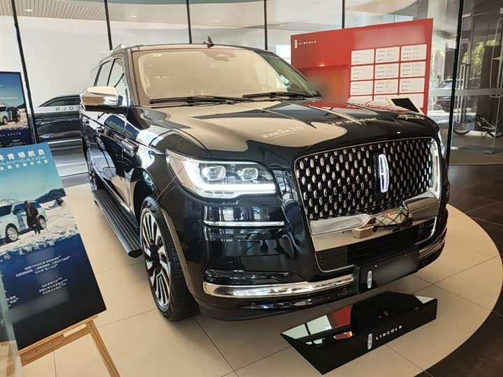 Lincoln Navigator, 2025 — фото 4 из 9