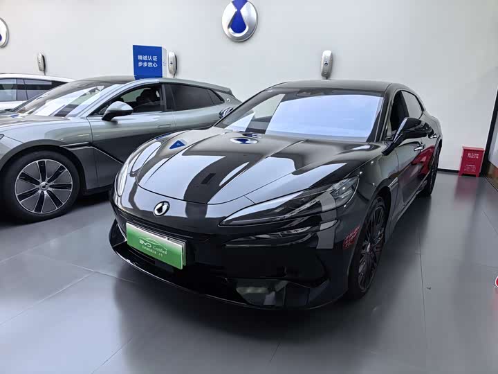 Denza Z9GT, 2025 — купить в Смоленске под ключ