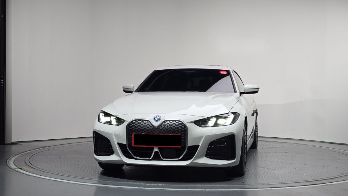BMW i4, 2025 — фото 3 из 12
