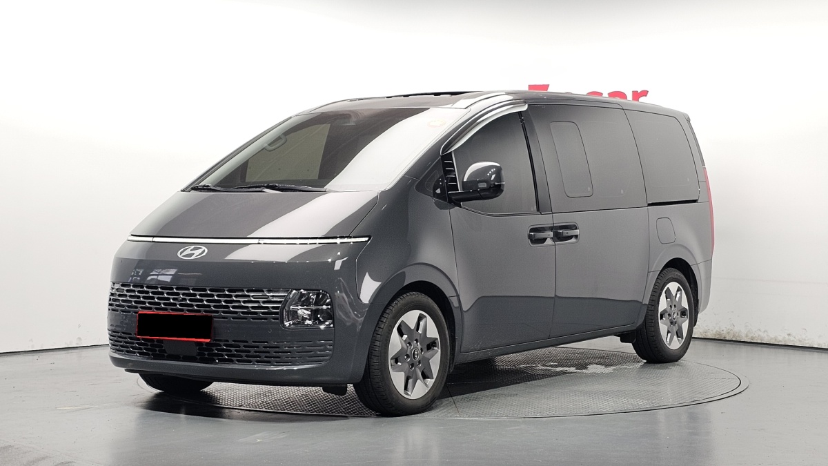 Hyundai Staria, 2024 — купить в Смоленске под ключ