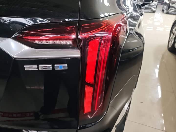 Cadillac XT6, 2022 — фото 8 из 9