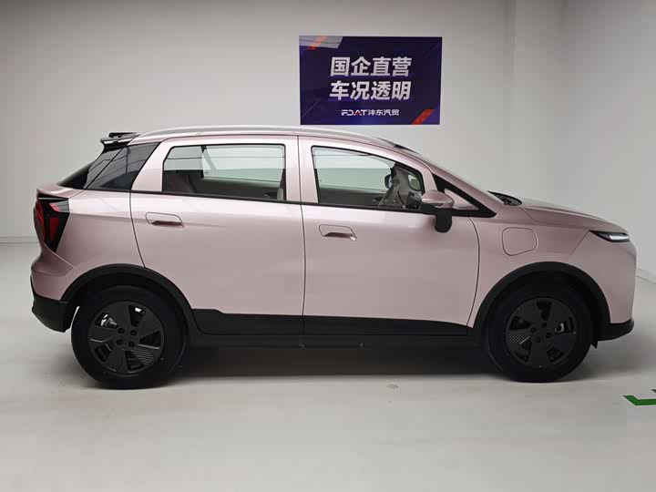 Geely Geometry E Firefly, 2023 — фото 7 из 9