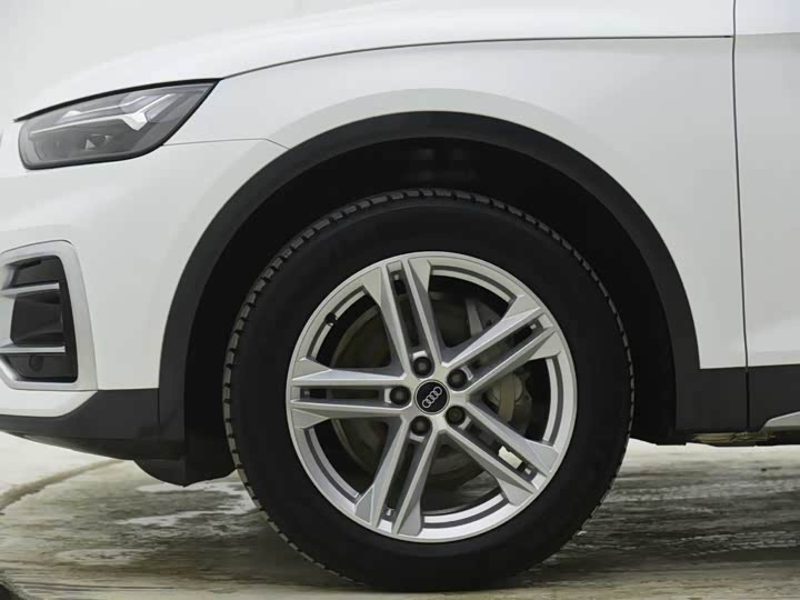 Audi Q5L, 2023 — фото 5 из 9