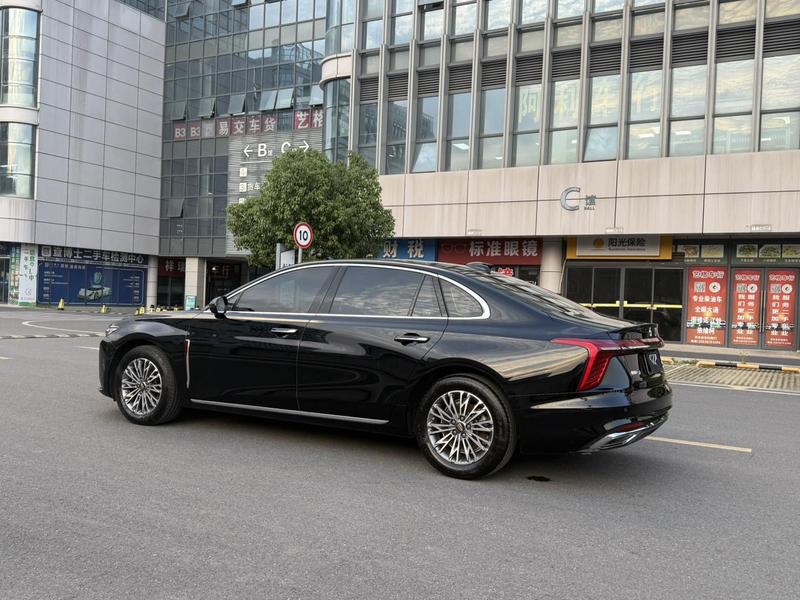 Hongqi H5, 2023 — фото 4 из 12