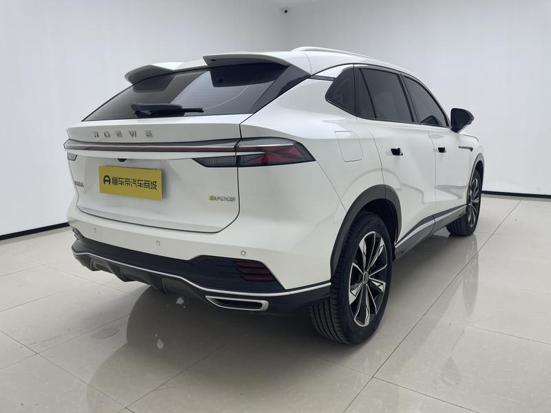 Roewe RX5 Hybrid, 2025 — фото 7 из 12