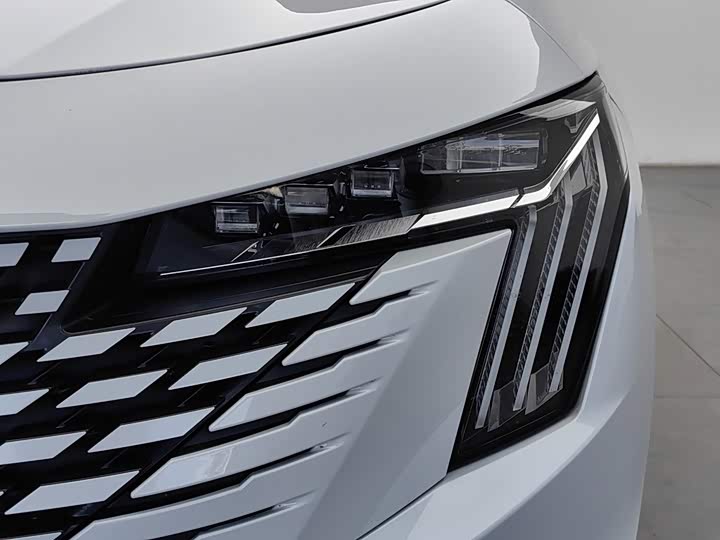 Peugeot 508, 2023 — фото 7 из 9