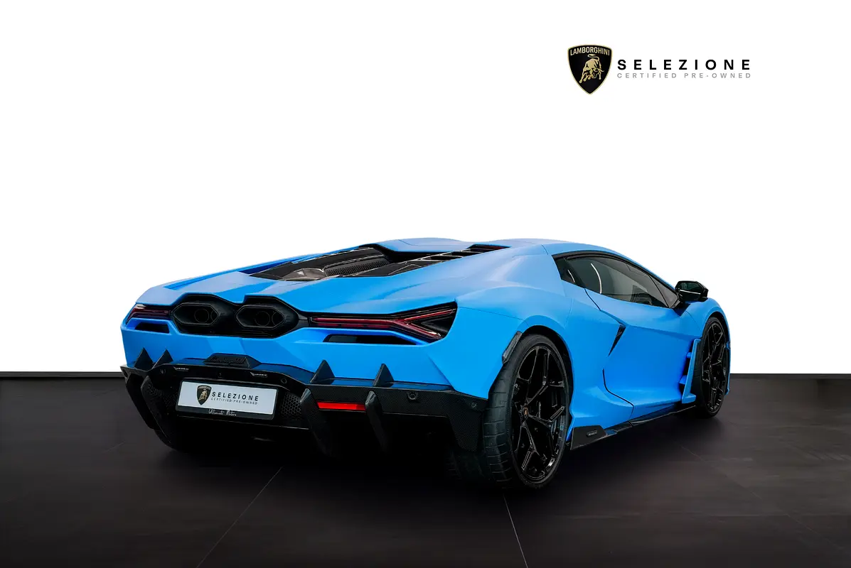 Lamborghini Revuelto, 2025 — фото 5 из 9
