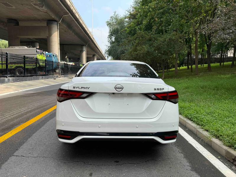 Nissan Sylphy, 2023 — фото 5 из 12
