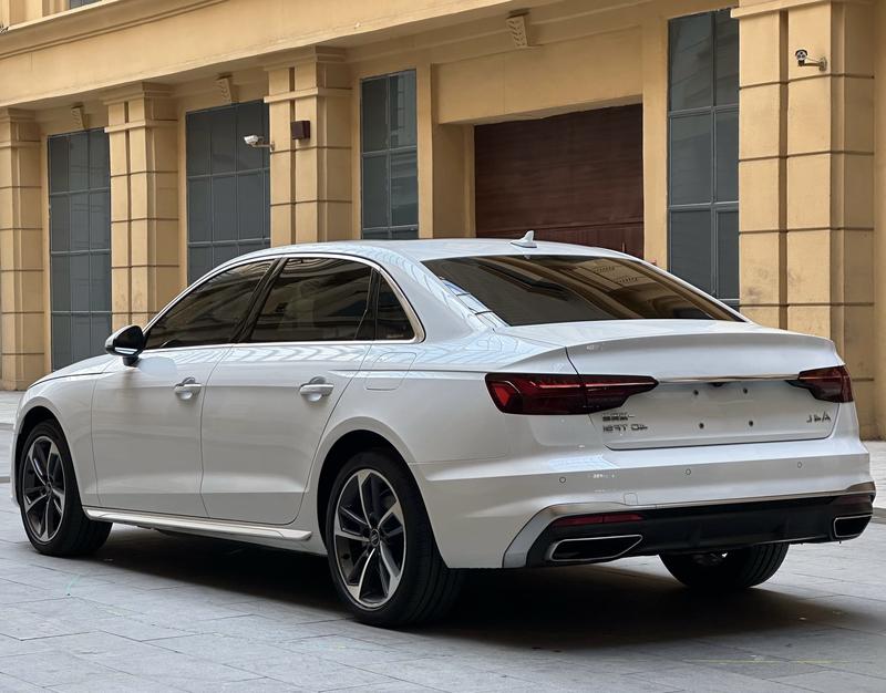 Audi A4L, 2023 — фото 5 из 12