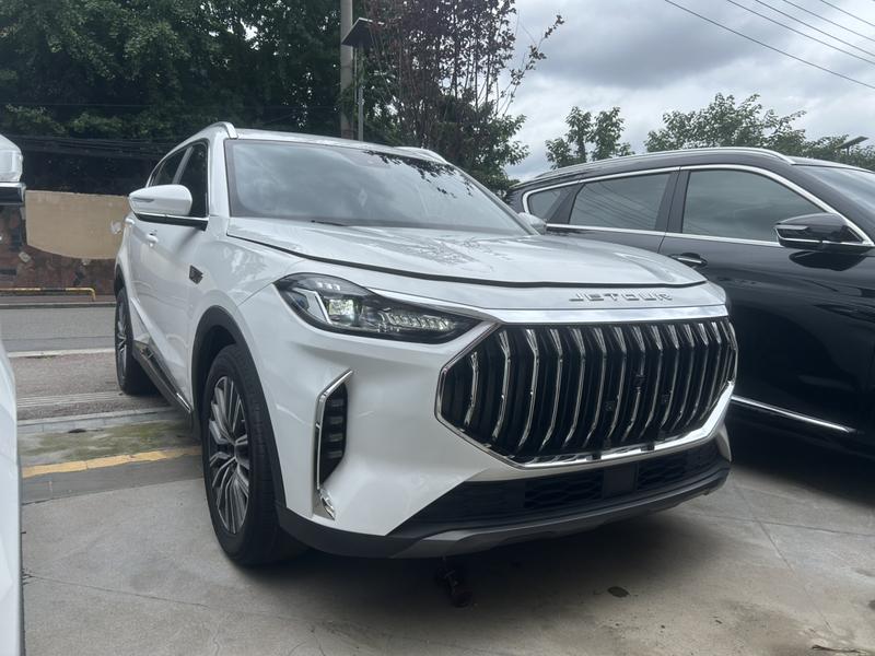 Jetour X70 Plus, 2023 — фото 3 из 12
