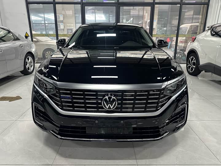 Volkswagen Passat Hybrid, 2021 — фото 3 из 9