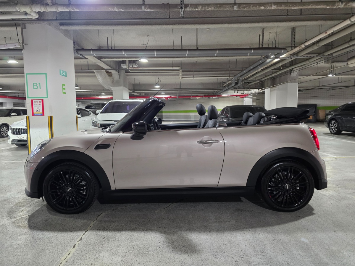 Mini Cooper Convertible, 2024 — фото 10 из 12