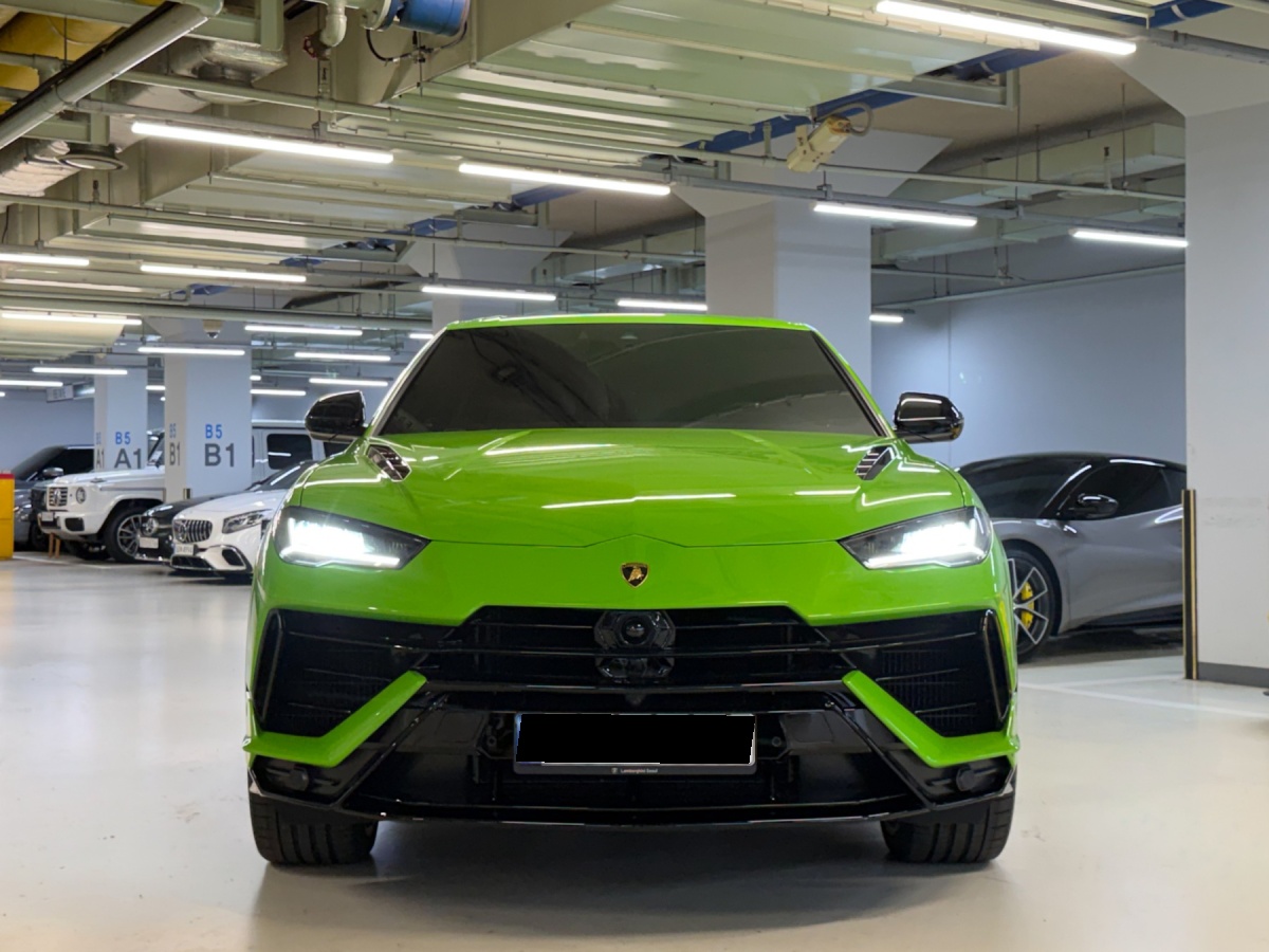Lamborghini Urus, 2023 — фото 2 из 12