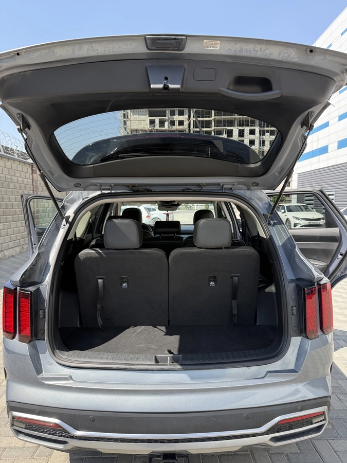 Kia Sorento, 2021 — фото 8 из 10