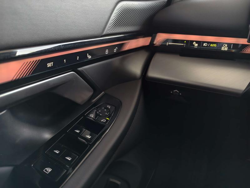 BMW i5, 2025 — фото 6 из 12