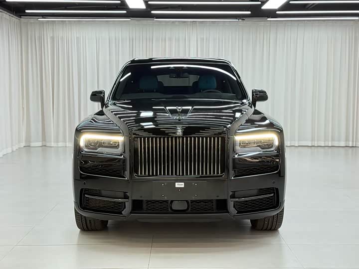 Rolls-Royce Cullinan, 2021 — фото 2 из 9