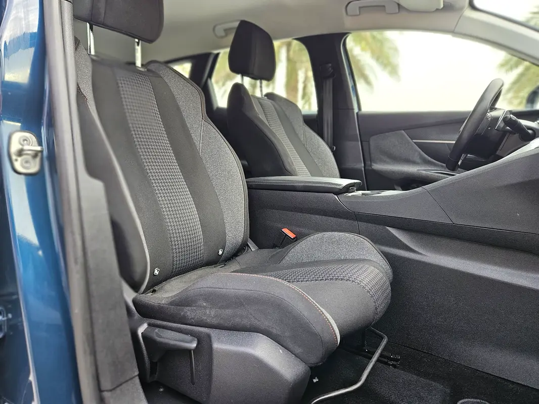 Peugeot 3008, 2022 — фото 9 из 10
