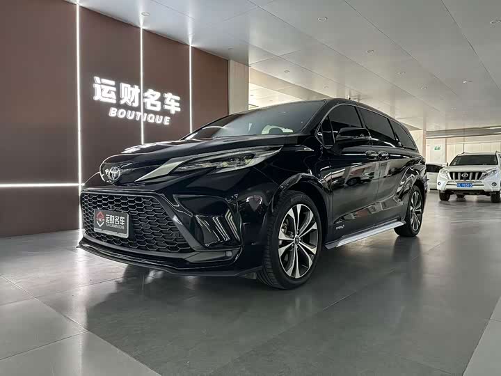 Toyota Granvia, 2023 — купить в Перми под ключ