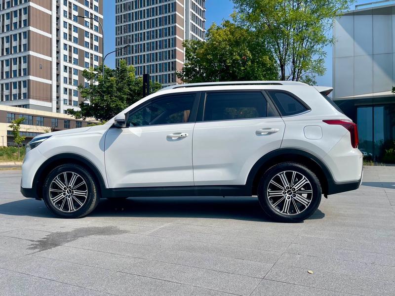 Kia Sportage GT-line, 2022 — фото 4 из 12