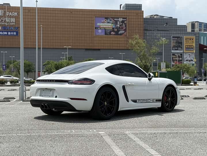 Porsche 718, 2022 — фото 7 из 9