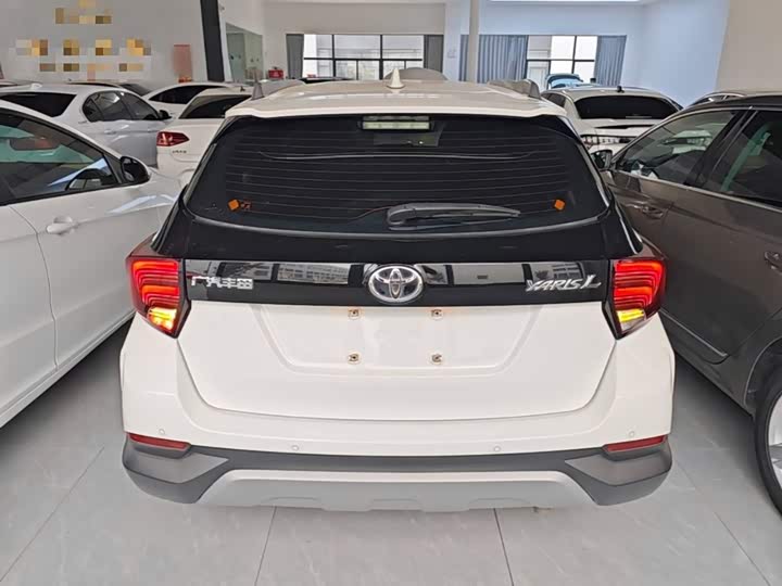 Toyota Yaris L Hatchback, 2022 — фото 6 из 9