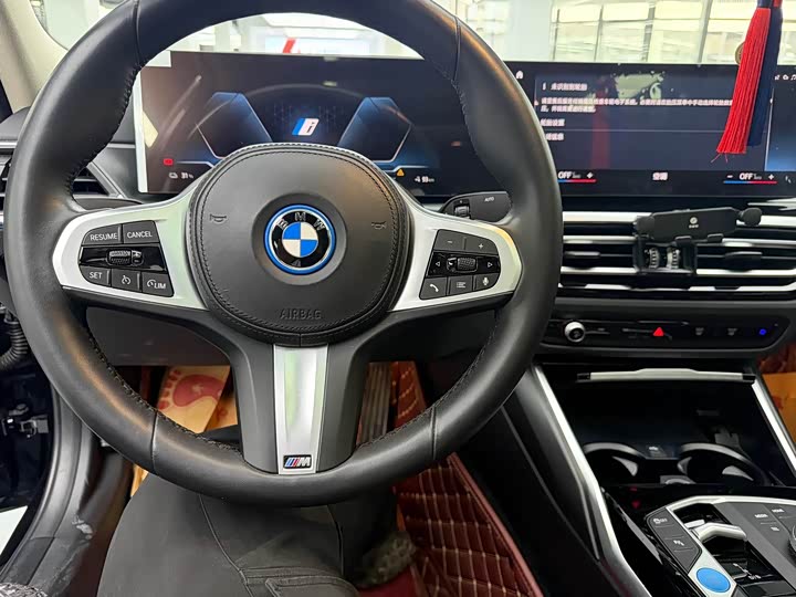 BMW i3, 2022 — фото 9 из 9