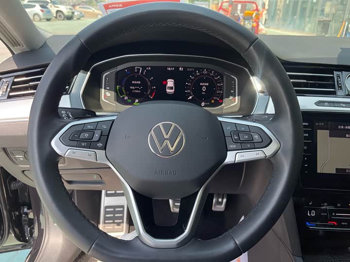 Volkswagen Magotan GTE Hybrid, 2022 — фото 8 из 9