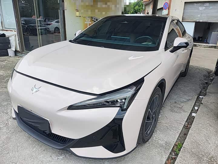 BAIC Arcfox Alpha S5, 2025 — купить в Брянске под ключ