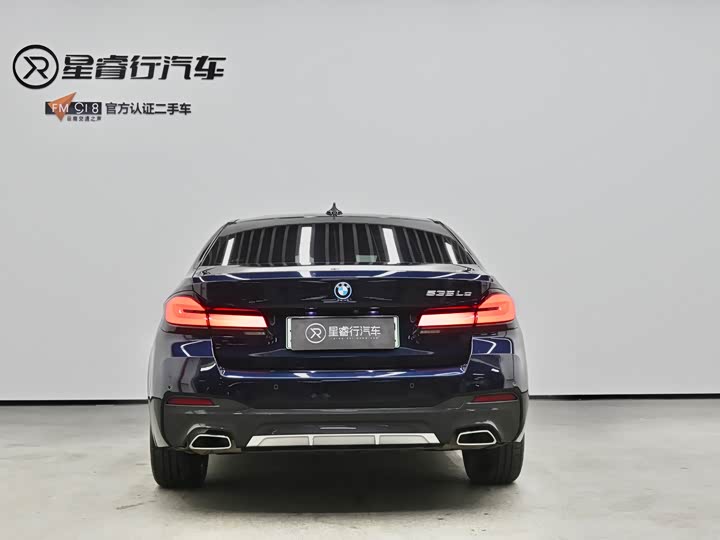 BMW 5 Series Hybrid, 2022 — фото 4 из 9