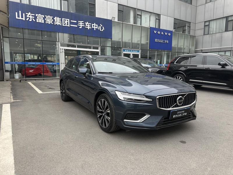 Volvo V60, 2023 — фото 3 из 12