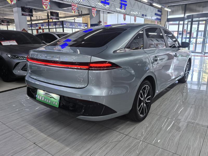 Roewe D6, 2025 — фото 6 из 10