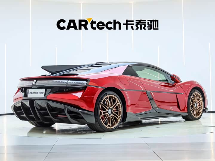 BYD Yangwang U9, 2025 — фото 3 из 9