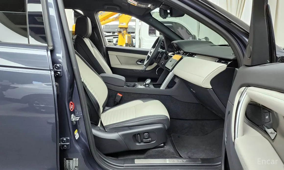 Land Rover Discovery Sport, 2024 — фото 11 из 12
