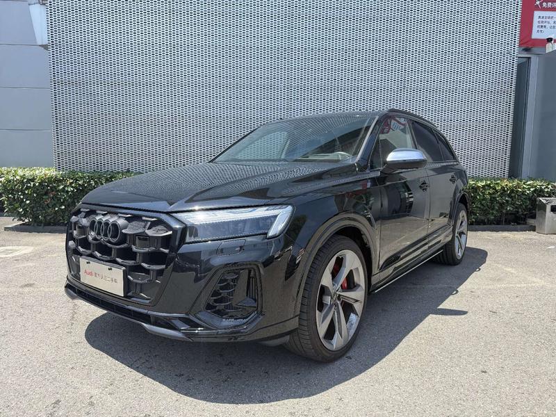 Audi SQ7, 2024 — купить в Твери под ключ