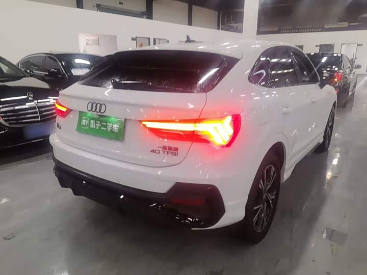Audi Q3 Sportback, 2023 — фото 7 из 9