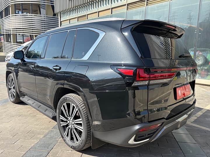 Lexus LX, 2024 — фото 5 из 9