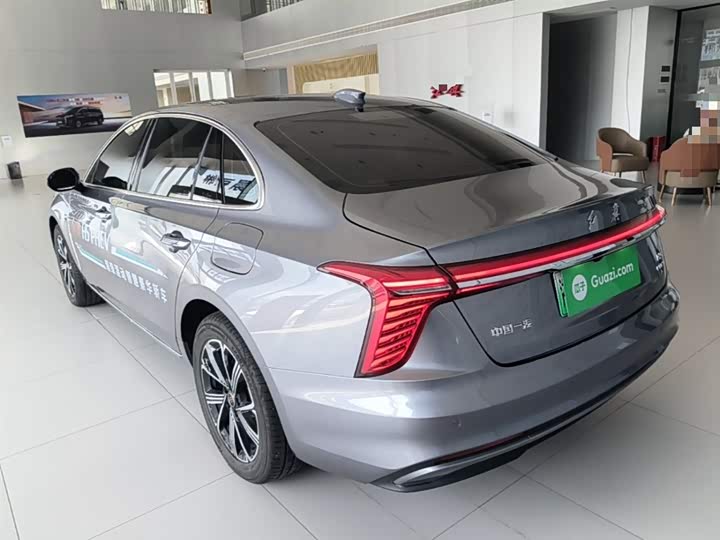 Hongqi H5 Hybrid, 2025 — фото 5 из 9