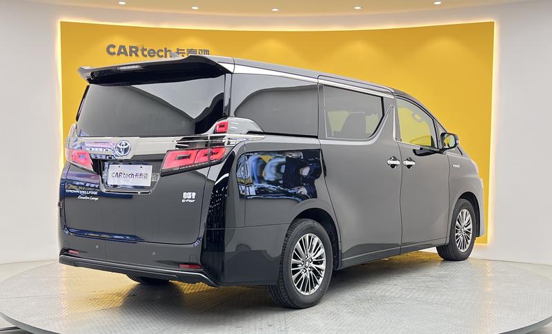 Toyota Vellfire, 2022 — фото 6 из 12