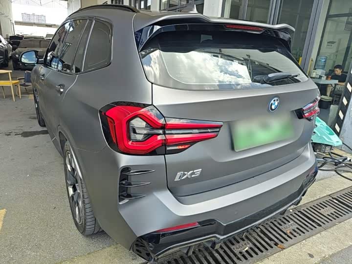 BMW iX3, 2022 — фото 5 из 9