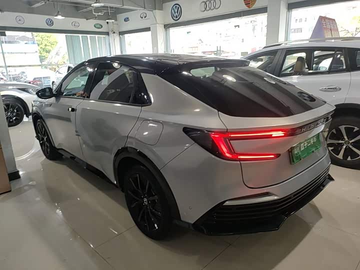 Honda e:NP2, 2025 — фото 5 из 9