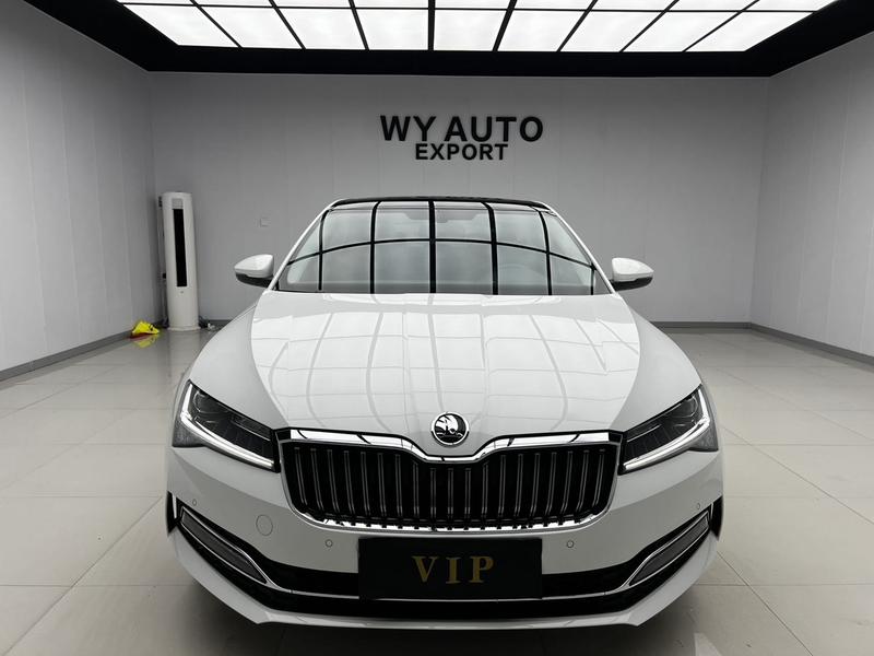 Skoda Superb, 2024 — фото 2 из 12