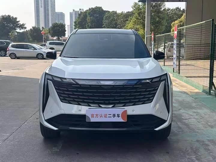 Geely Atlas L, 2023 — фото 2 из 9