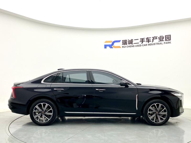 Hongqi H5 Hybrid, 2025 — фото 7 из 12