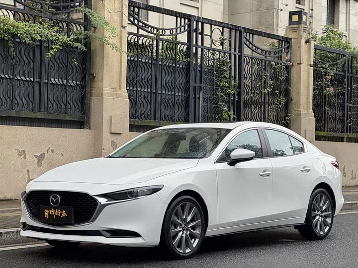 Mazda 3 (Axela), 2024 — купить в Перми под ключ