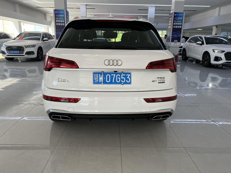 Audi Q5L, 2024 — фото 5 из 10