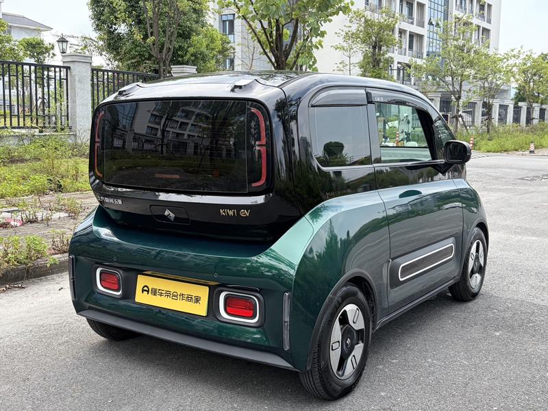 Baojun KiWi EV, 2022 — фото 6 из 9